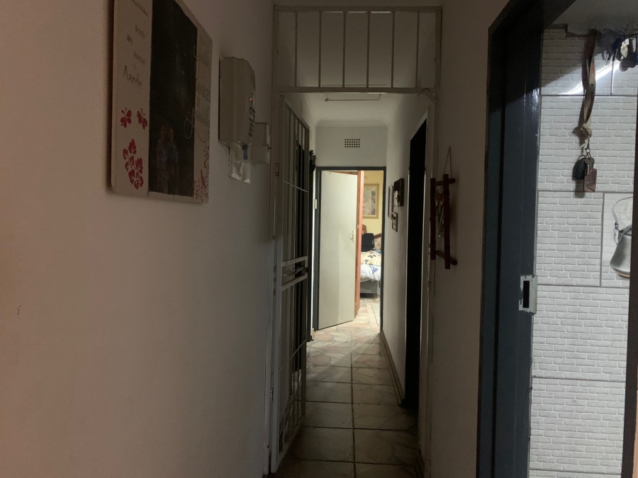 4 Bedroom Property for Sale in Finsbury Gauteng