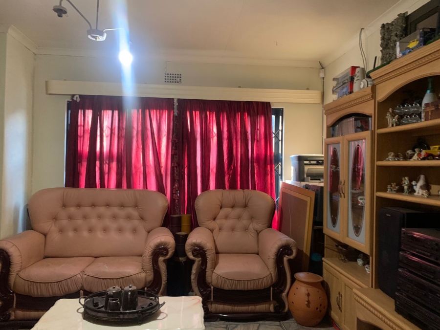 4 Bedroom Property for Sale in Finsbury Gauteng