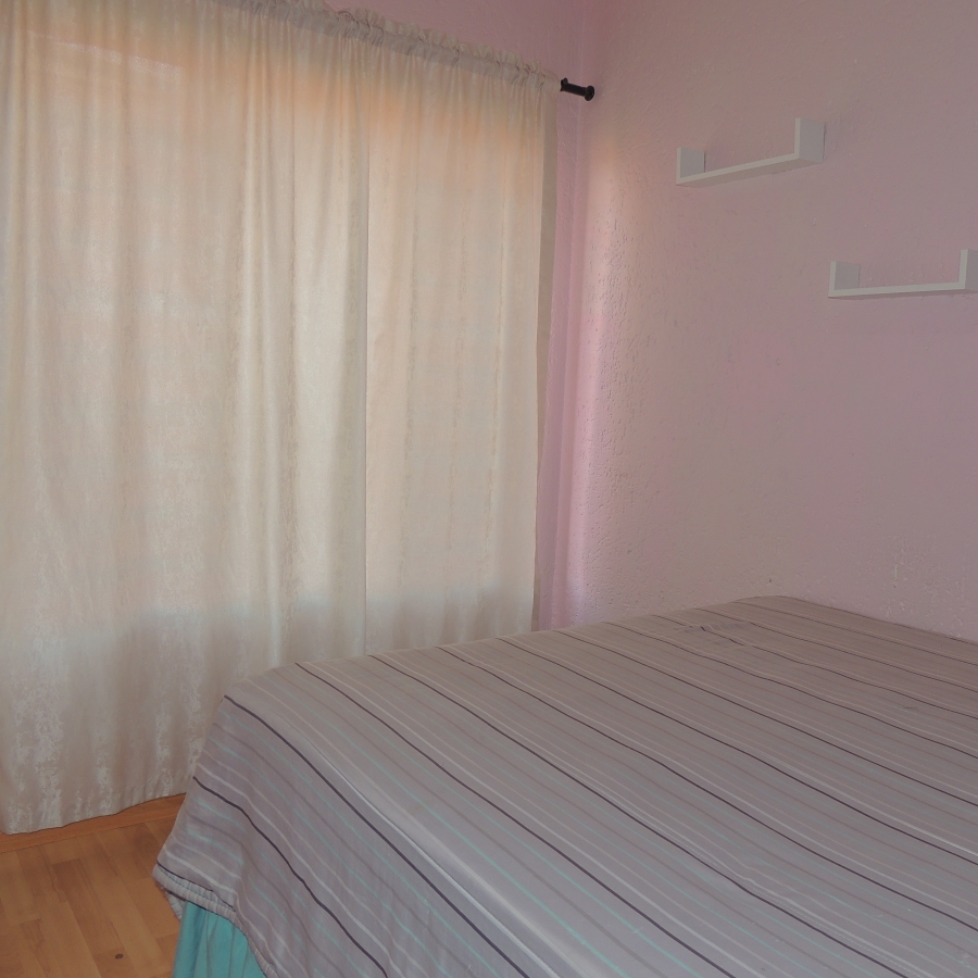 2 Bedroom Property for Sale in Little Falls Gauteng