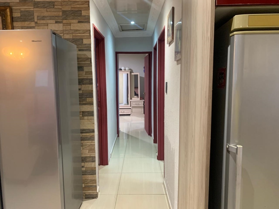 3 Bedroom Property for Sale in Protea Glen Gauteng