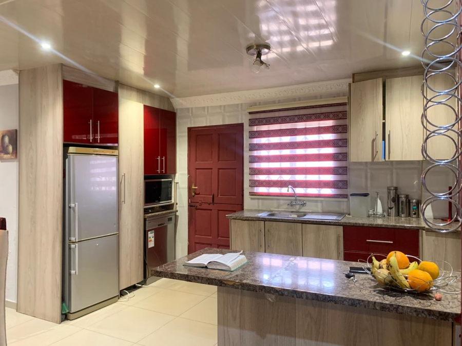 3 Bedroom Property for Sale in Protea Glen Gauteng