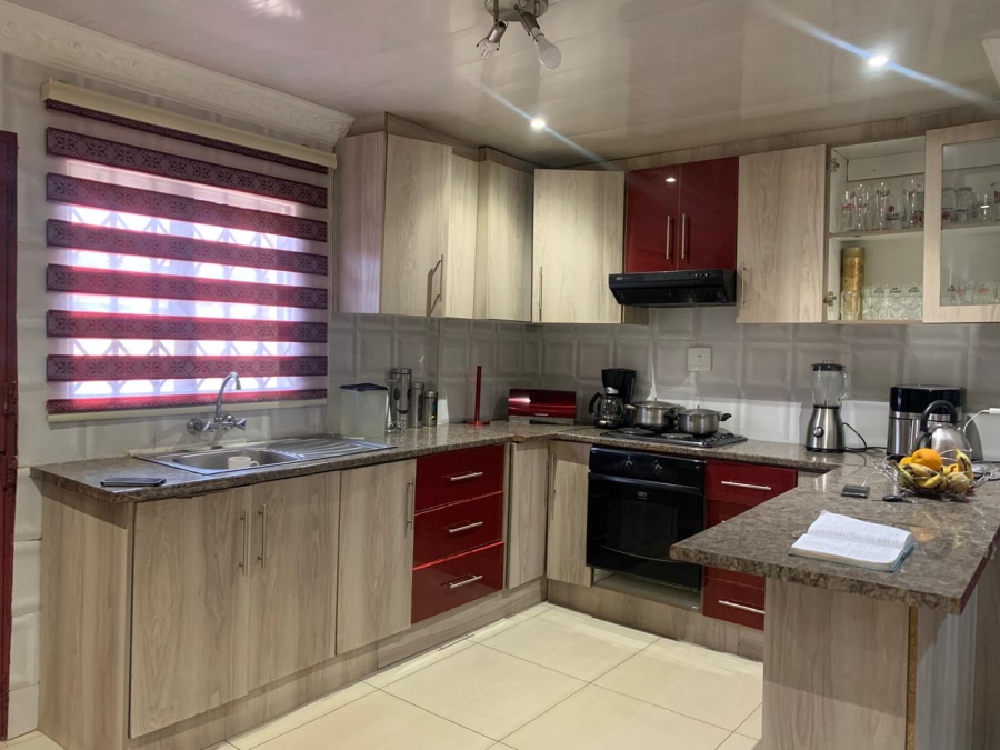 3 Bedroom Property for Sale in Protea Glen Gauteng