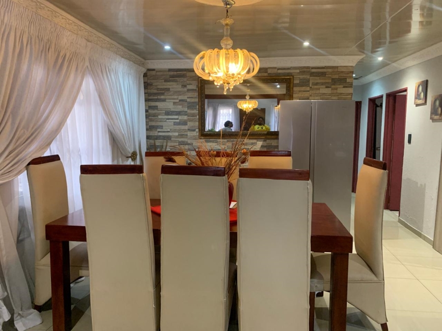 3 Bedroom Property for Sale in Protea Glen Gauteng