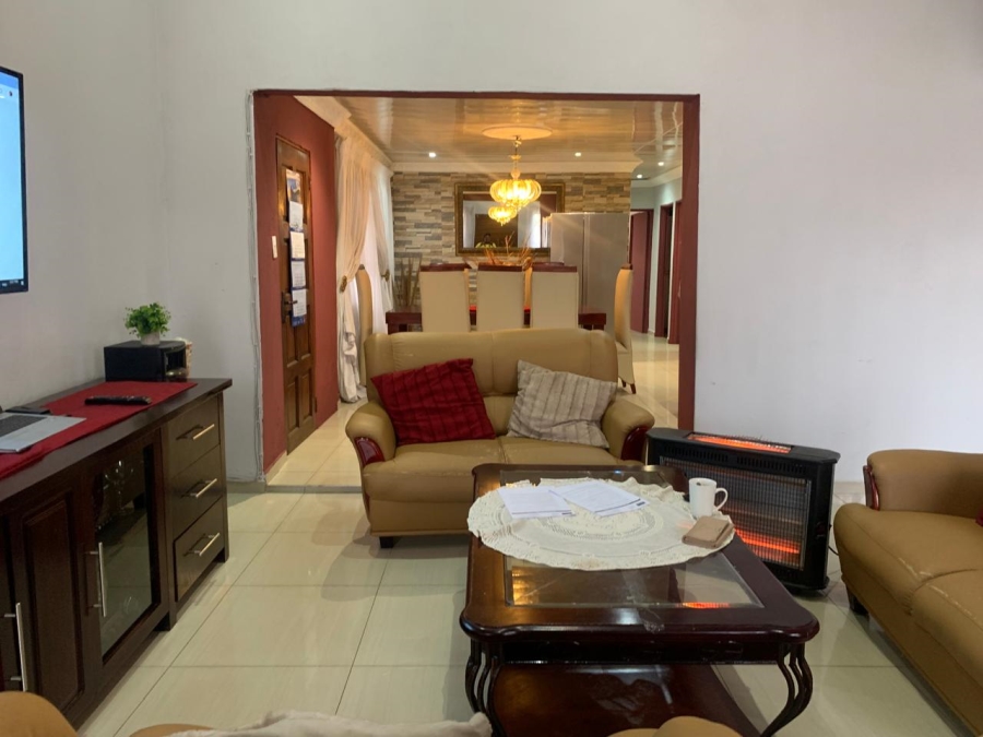 3 Bedroom Property for Sale in Protea Glen Gauteng