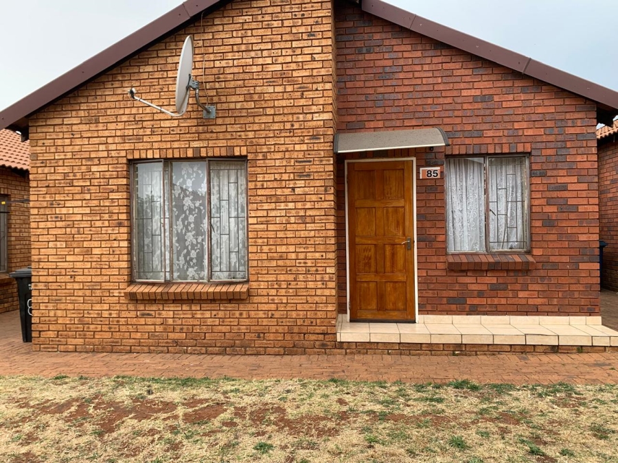 2 Bedroom Property for Sale in Protea Glen Gauteng