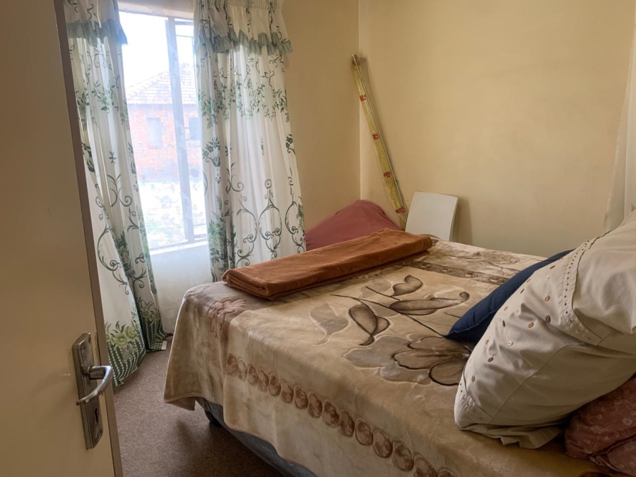 2 Bedroom Property for Sale in Protea Glen Gauteng