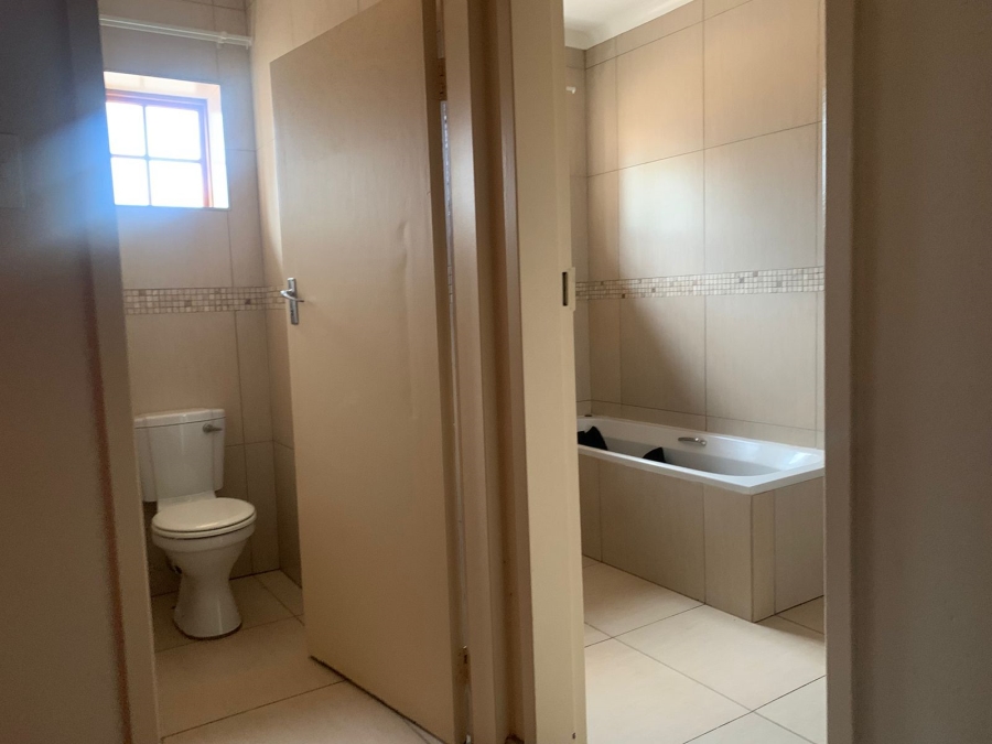 3 Bedroom Property for Sale in Hillshaven Gauteng