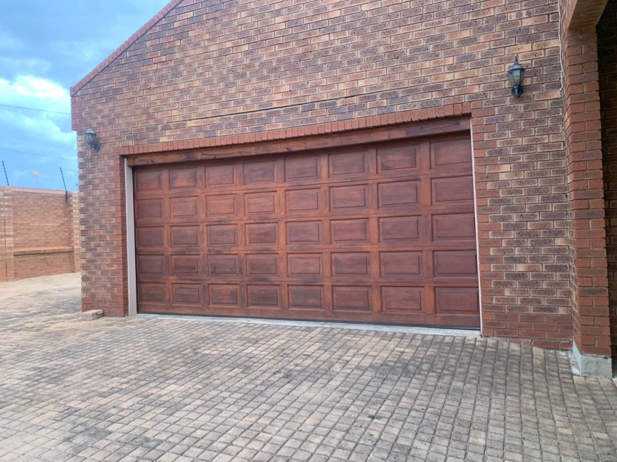 3 Bedroom Property for Sale in Hillshaven Gauteng