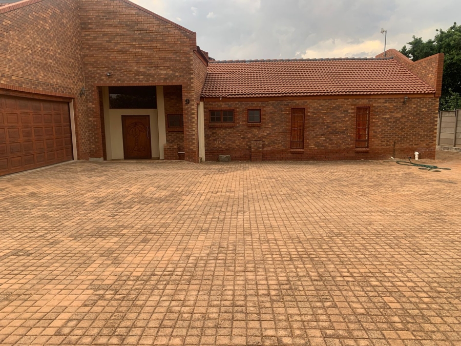 3 Bedroom Property for Sale in Hillshaven Gauteng