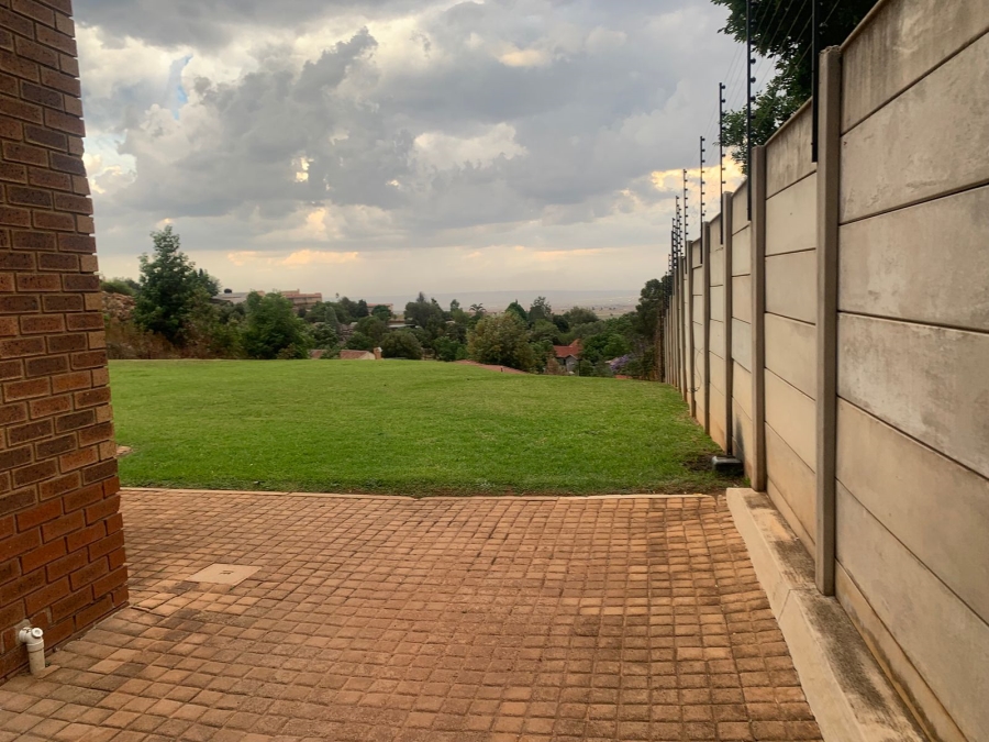 3 Bedroom Property for Sale in Hillshaven Gauteng