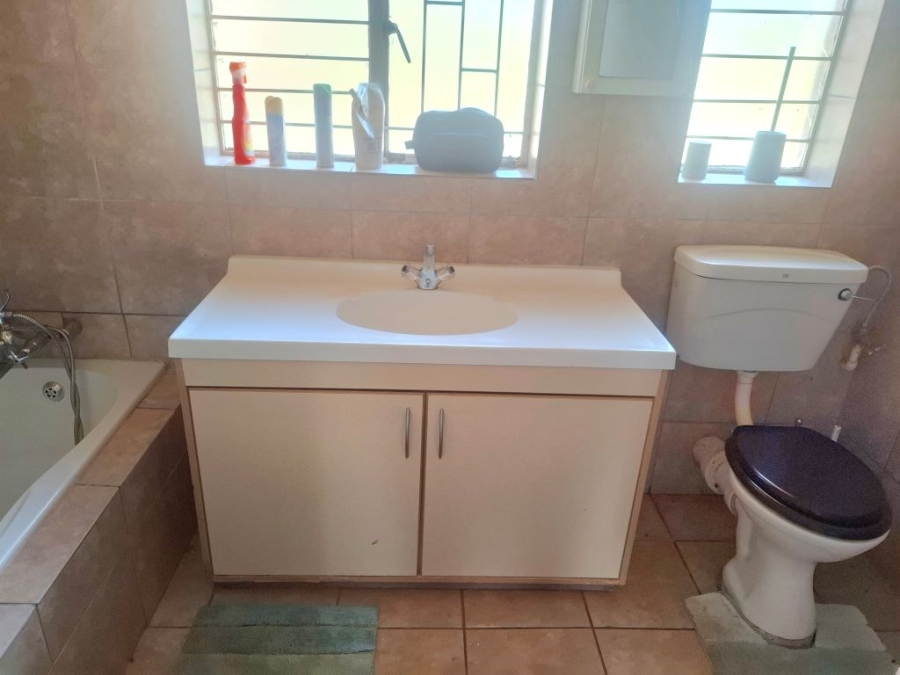 4 Bedroom Property for Sale in Glen Harvie Gauteng