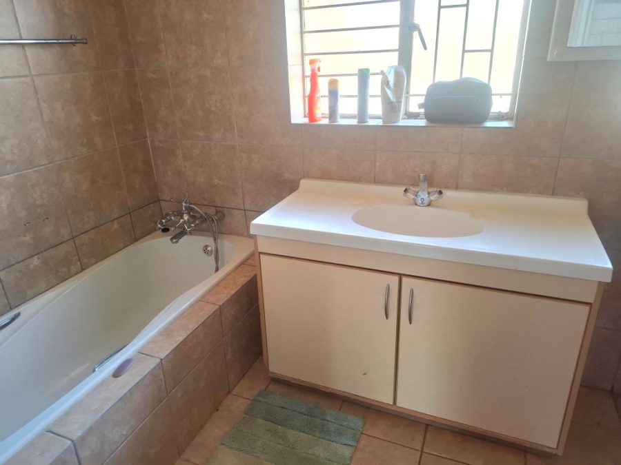 4 Bedroom Property for Sale in Glen Harvie Gauteng
