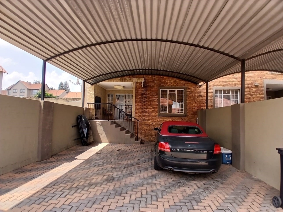 3 Bedroom Property for Sale in Brooklands Lifestyle Estate Gauteng