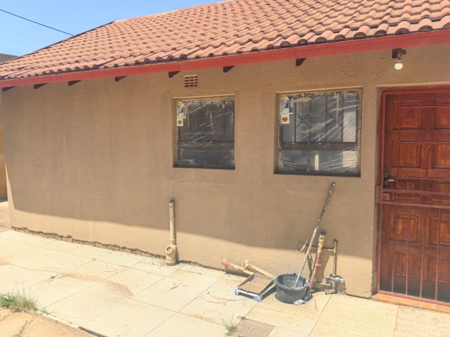 To Let 2 Bedroom Property for Rent in Mahube Valley Gauteng