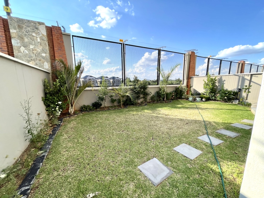 3 Bedroom Property for Sale in Waterfall Gauteng
