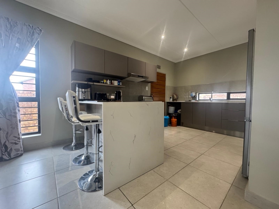 3 Bedroom Property for Sale in Cosmo City Gauteng