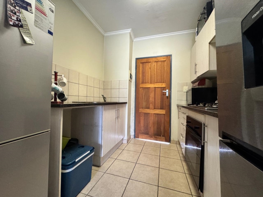 1 Bedroom Property for Sale in Noordwyk Gauteng
