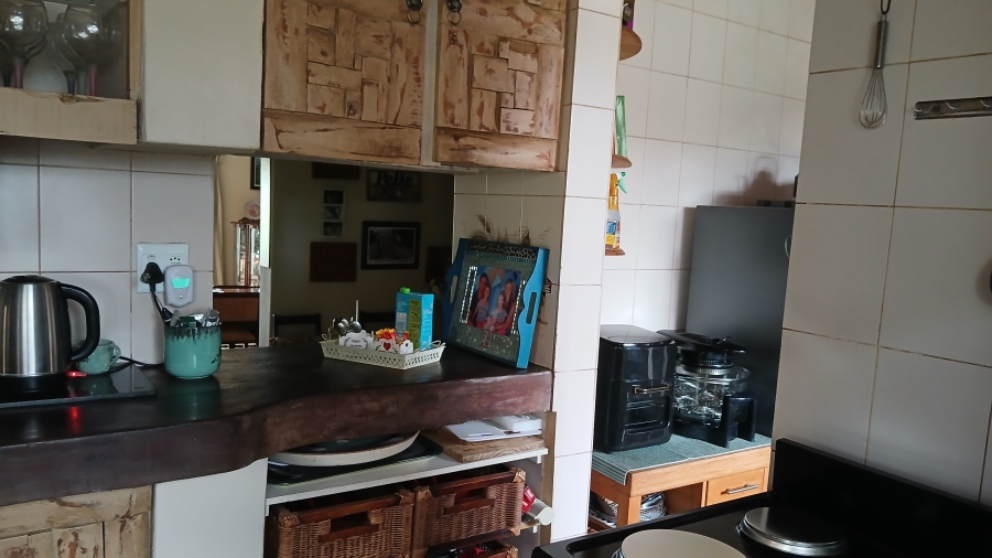 7 Bedroom Property for Sale in Haakdoornboom Gauteng