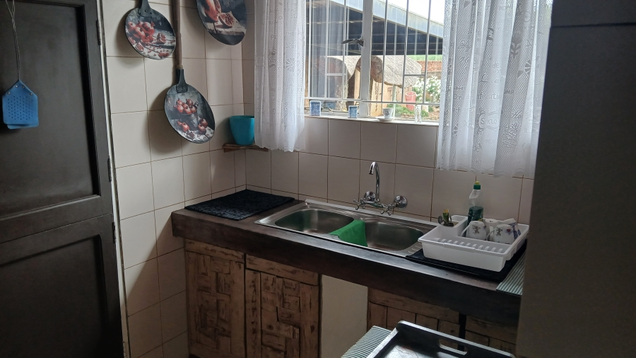 7 Bedroom Property for Sale in Haakdoornboom Gauteng