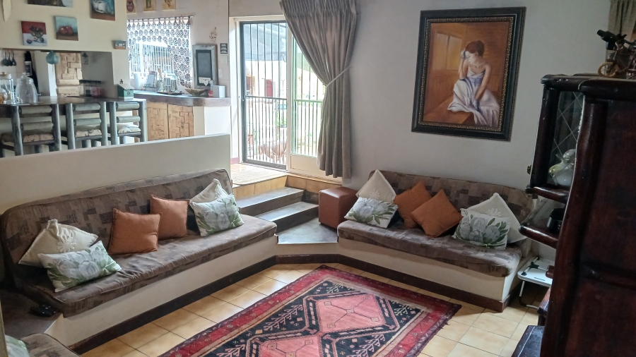 7 Bedroom Property for Sale in Haakdoornboom Gauteng