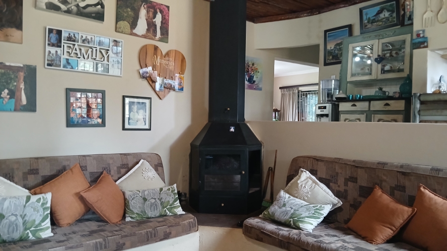 7 Bedroom Property for Sale in Haakdoornboom Gauteng