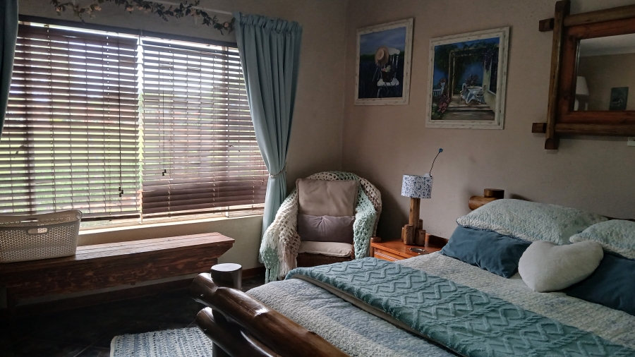 7 Bedroom Property for Sale in Haakdoornboom Gauteng