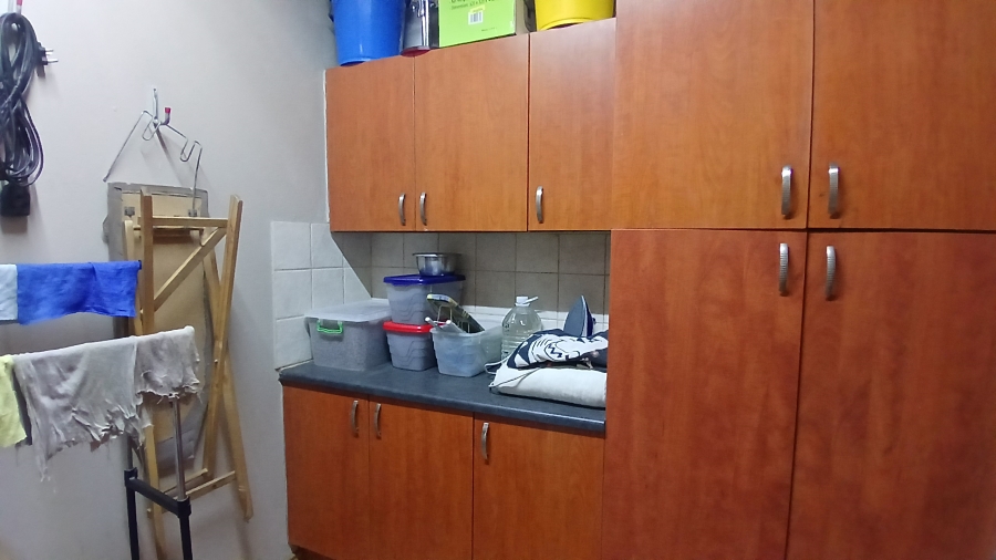 7 Bedroom Property for Sale in Haakdoornboom Gauteng