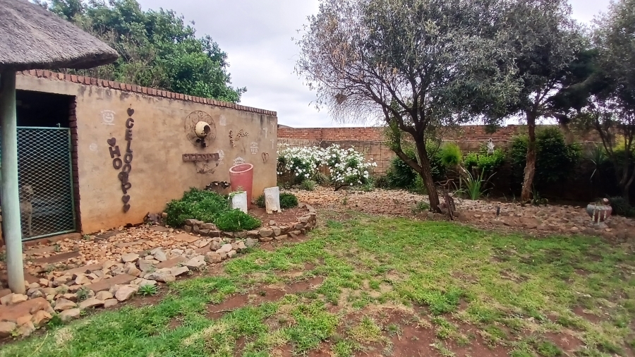 7 Bedroom Property for Sale in Haakdoornboom Gauteng