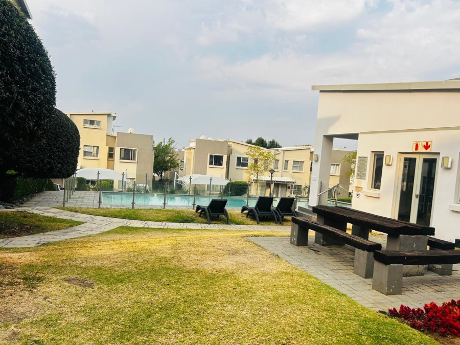 2 Bedroom Property for Sale in Fourways Gauteng