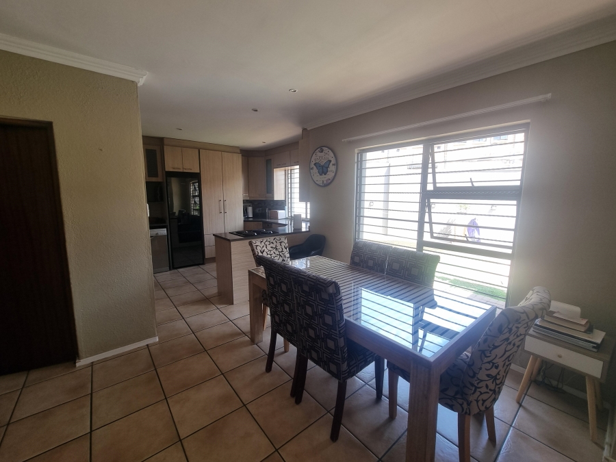 3 Bedroom Property for Sale in Amorosa Gauteng