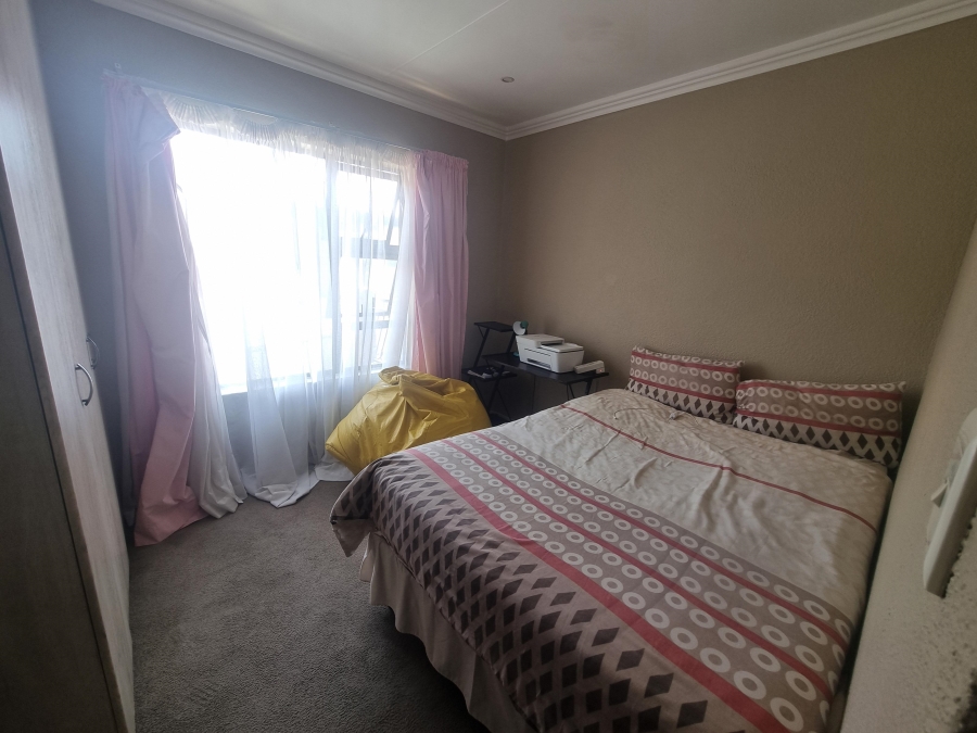 3 Bedroom Property for Sale in Amorosa Gauteng