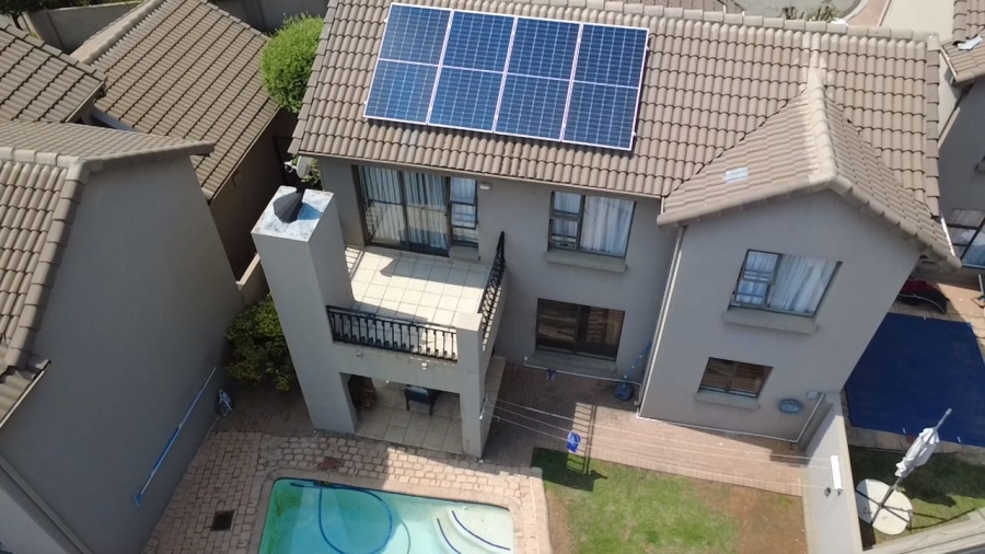 3 Bedroom Property for Sale in Amorosa Gauteng