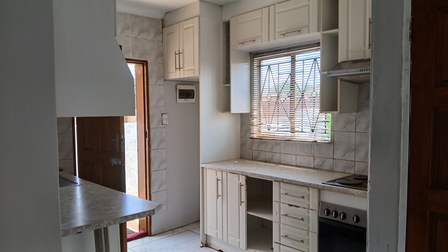 2 Bedroom Property for Sale in Soshanguve XX Gauteng