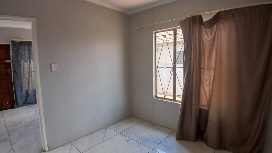 2 Bedroom Property for Sale in Soshanguve XX Gauteng