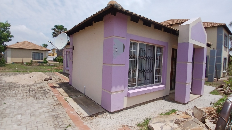 3 Bedroom Property for Sale in Rosslyn Gauteng