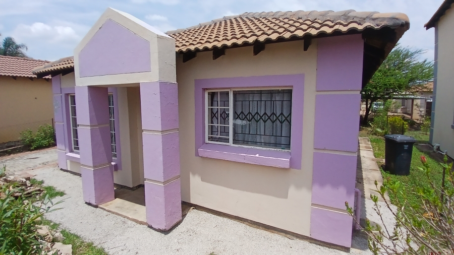 3 Bedroom Property for Sale in Rosslyn Gauteng