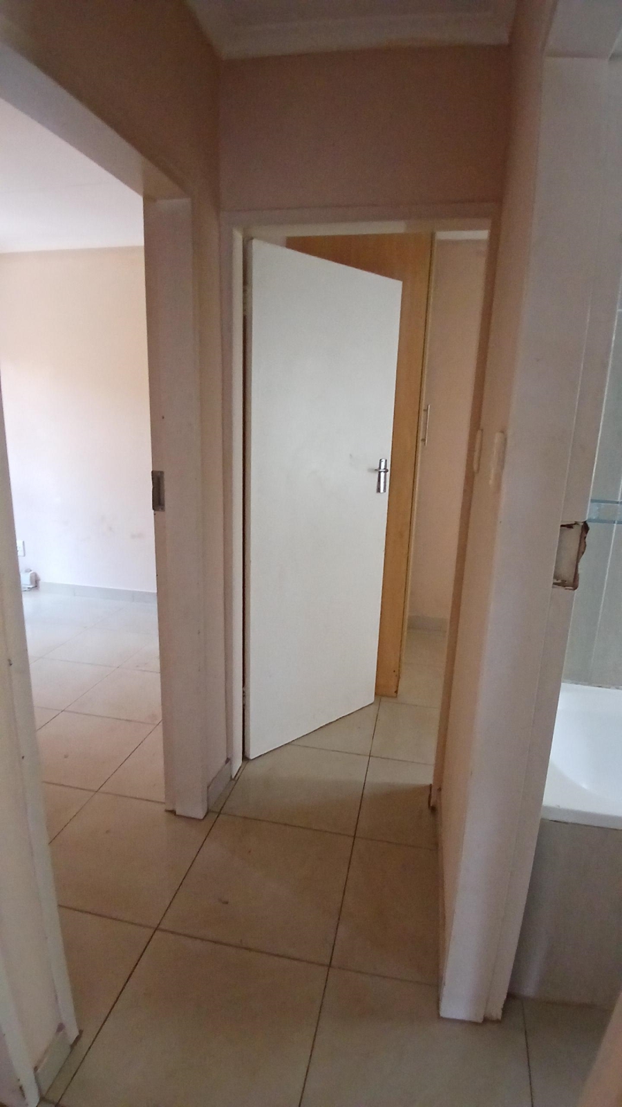 3 Bedroom Property for Sale in Rosslyn Gauteng