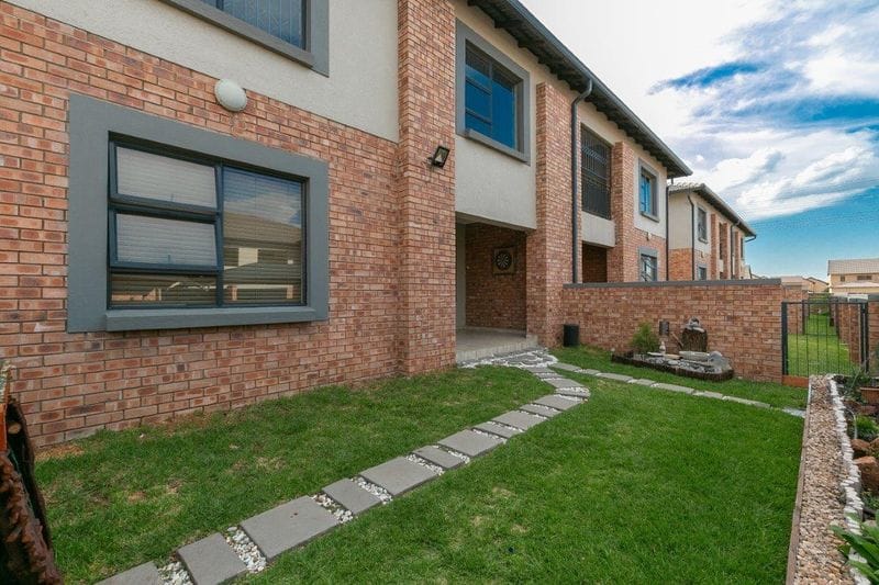 3 Bedroom Property for Sale in Noordwyk Gauteng