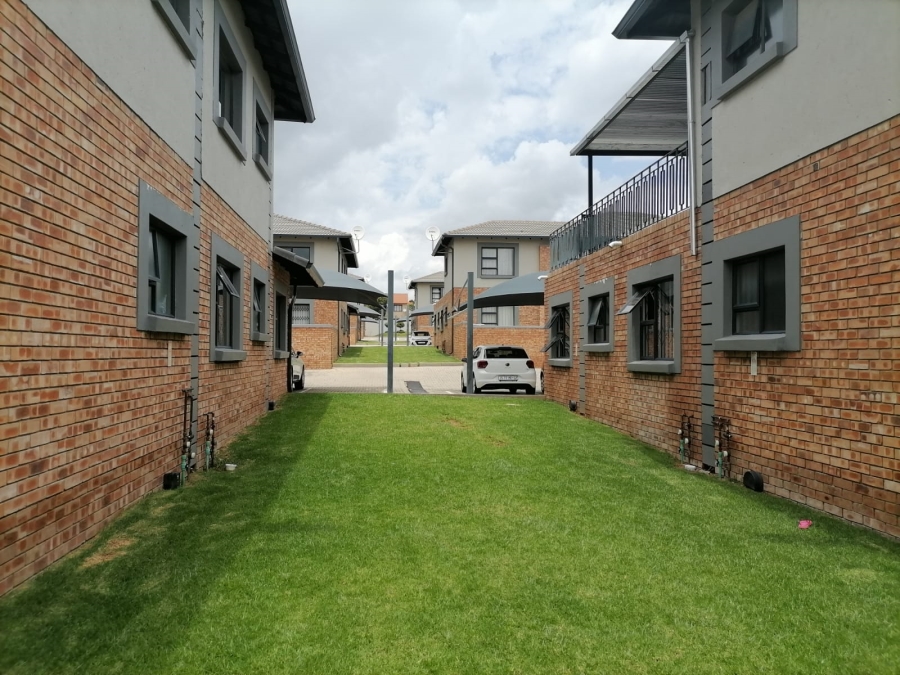 3 Bedroom Property for Sale in Noordwyk Gauteng