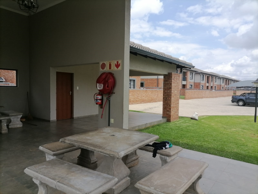 3 Bedroom Property for Sale in Noordwyk Gauteng