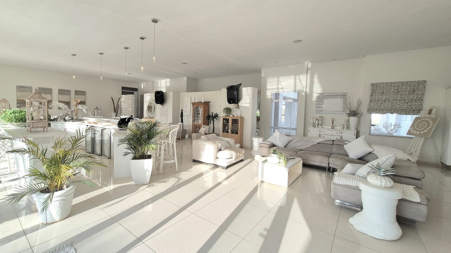 6 Bedroom Property for Sale in Dunblane Lifestyle and Equestrian Estate Gauteng