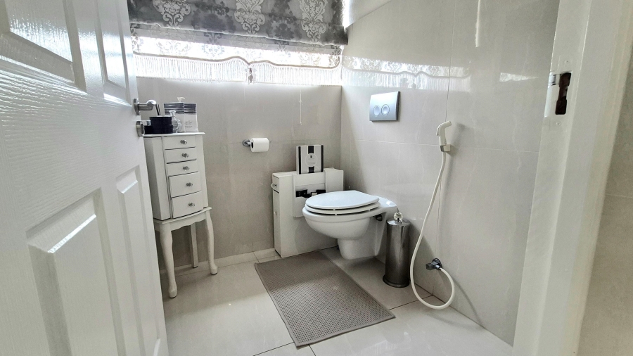 6 Bedroom Property for Sale in Dunblane Lifestyle and Equestrian Estate Gauteng