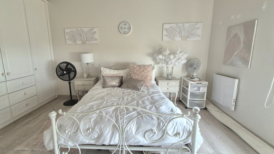 6 Bedroom Property for Sale in Dunblane Lifestyle and Equestrian Estate Gauteng