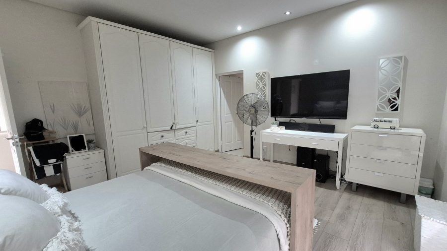 6 Bedroom Property for Sale in Dunblane Lifestyle and Equestrian Estate Gauteng