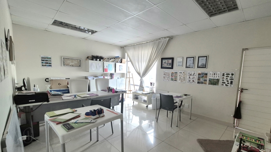 6 Bedroom Property for Sale in Dunblane Lifestyle and Equestrian Estate Gauteng