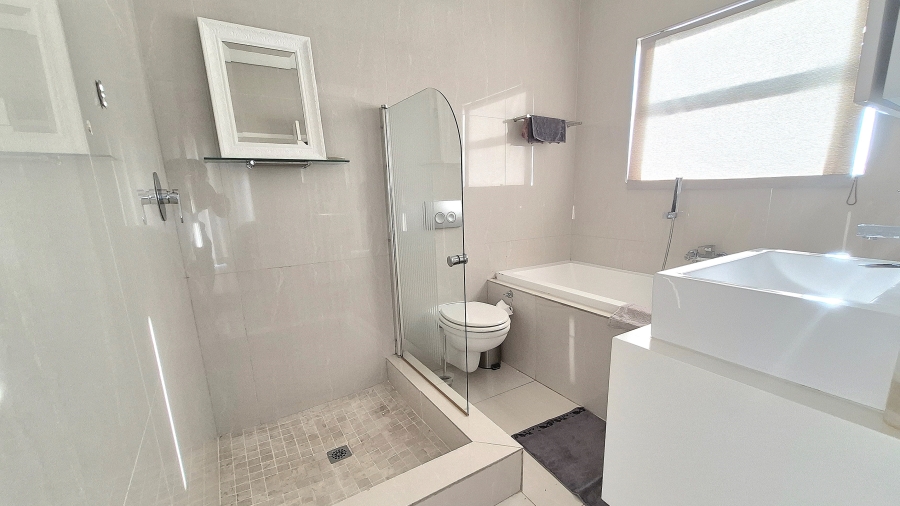 6 Bedroom Property for Sale in Dunblane Lifestyle and Equestrian Estate Gauteng