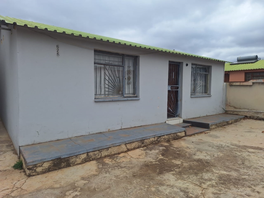 2 Bedroom Property for Sale in Soshanguve K Gauteng