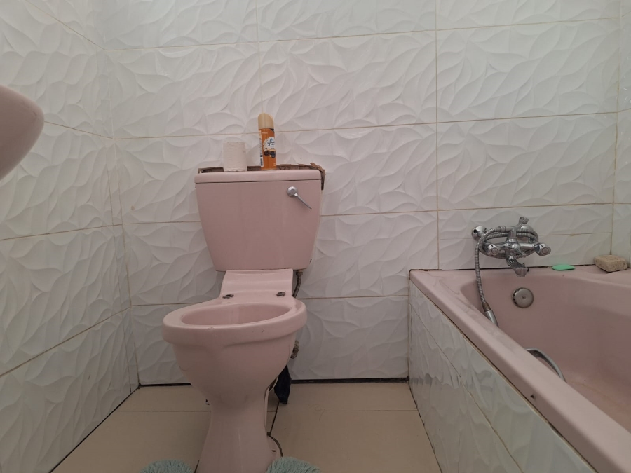 2 Bedroom Property for Sale in Soshanguve K Gauteng