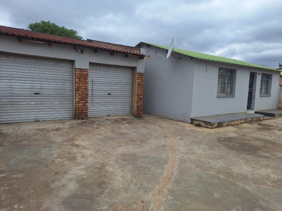 2 Bedroom Property for Sale in Soshanguve K Gauteng