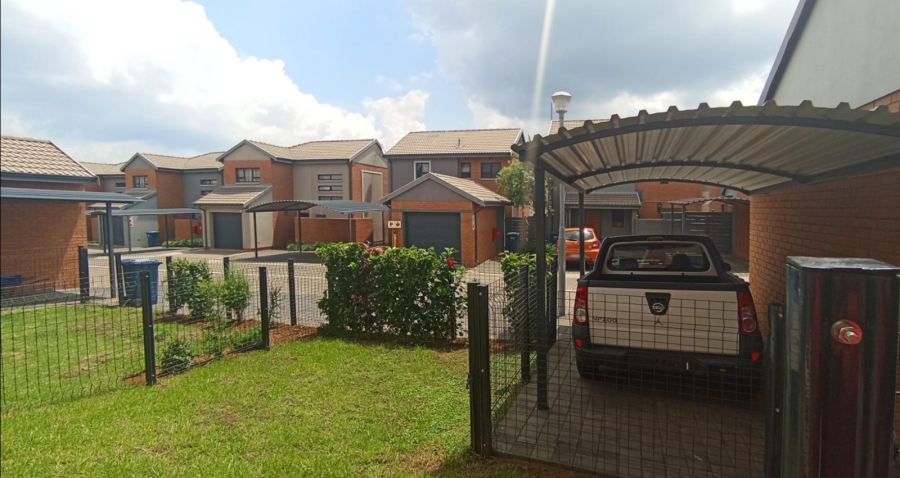 3 Bedroom Property for Sale in Zambezi Manor Lifestyle Estate Gauteng